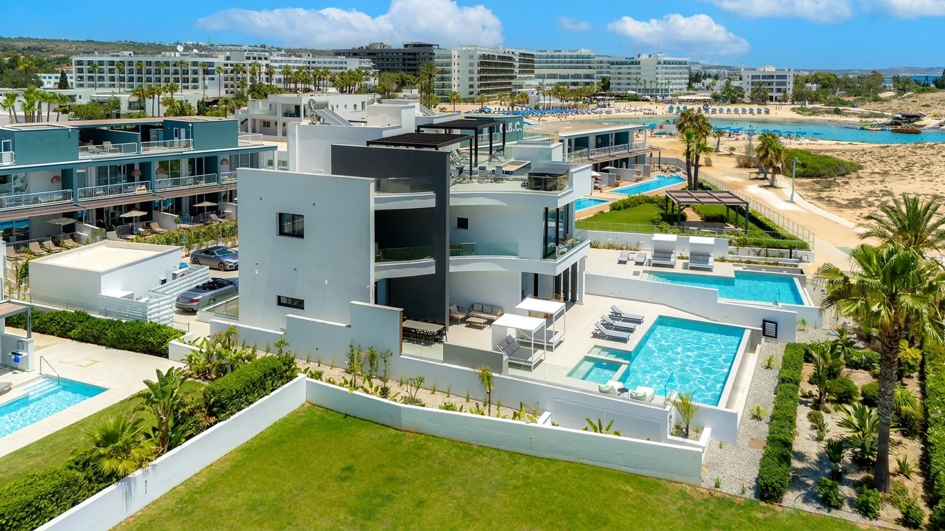 Aqua Breeze Beachfront Villas in Ayia Napa, Famagusta, Cyprus — image 5 of 10
