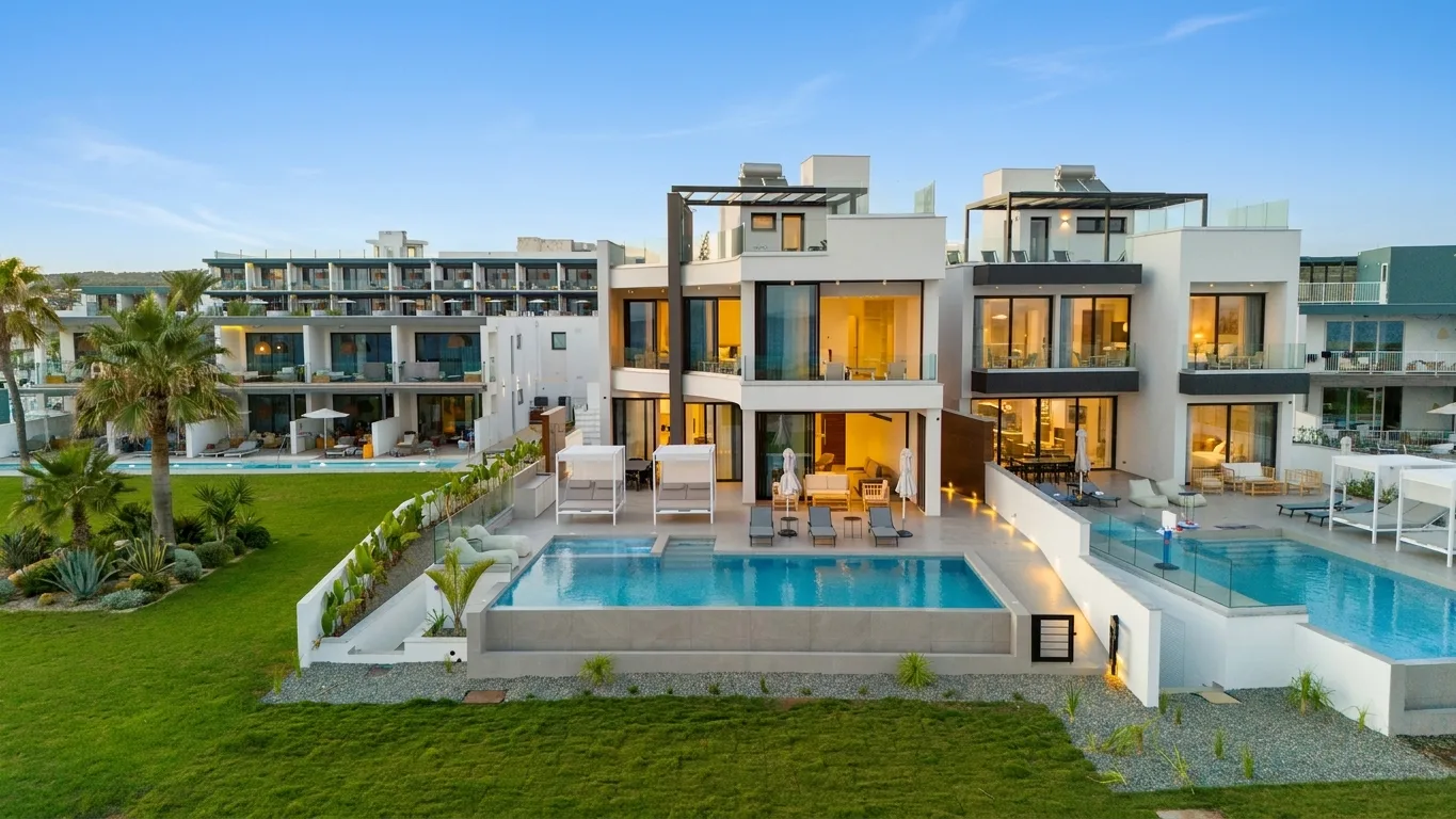 Aqua Breeze Beachfront Villas in Ayia Napa, Famagusta, Cyprus — image 9 of 10